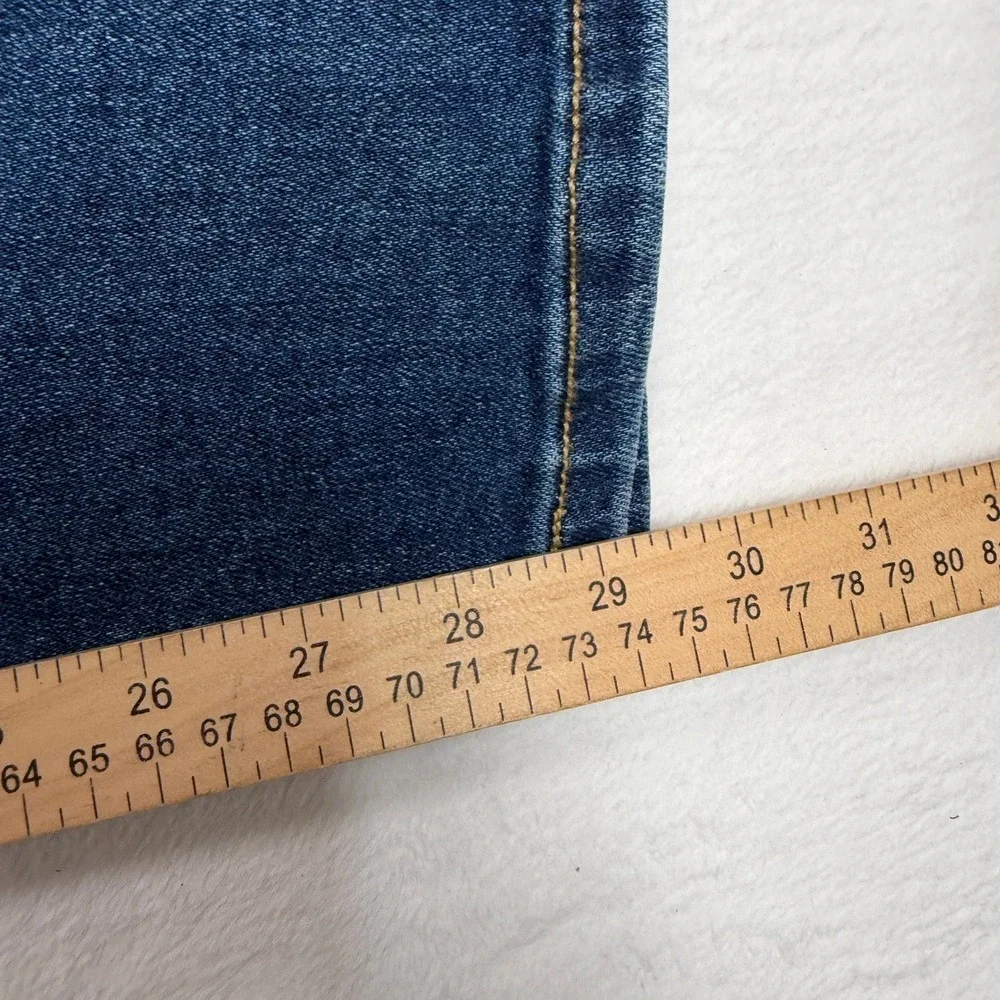 Time and Tru 16 Straight Leg Jeans Stretch Medium Wash Blue Flattering Classic